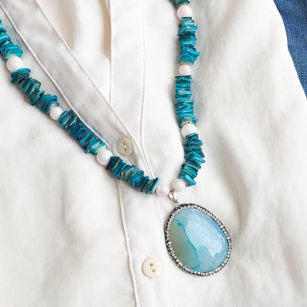 Mother of pearl necklace